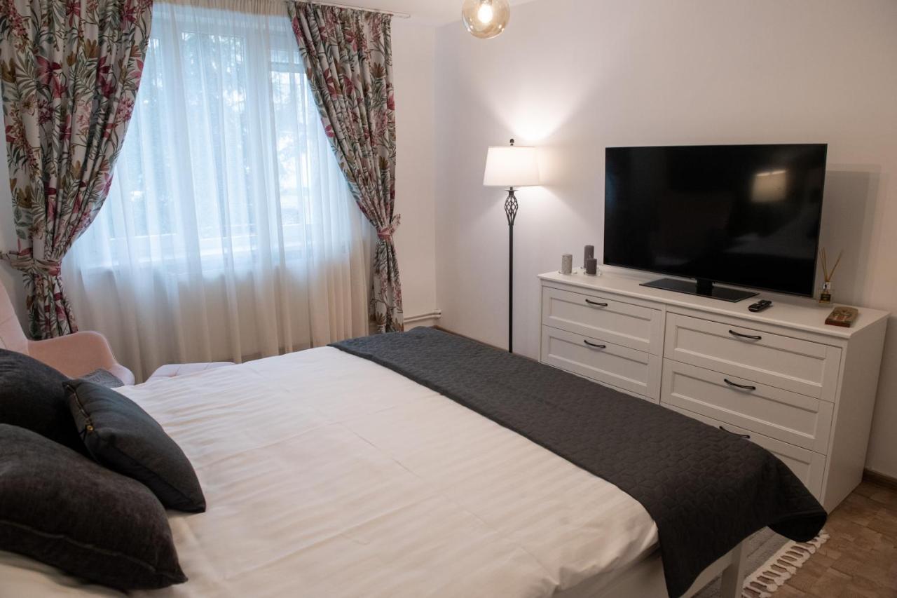 Appartement Urban Oasis à Piatra Neamţ Extérieur photo