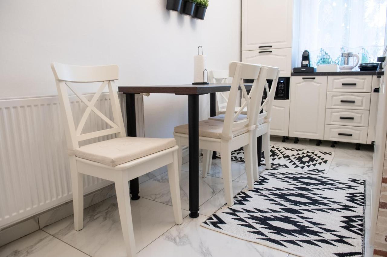 Appartement Urban Oasis à Piatra Neamţ Extérieur photo